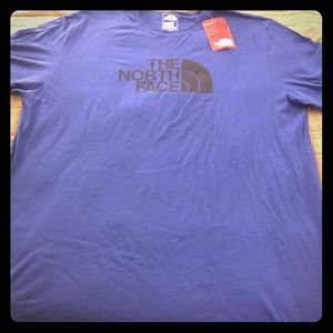NWT Men’s XXL standard fit North Face T-shirt